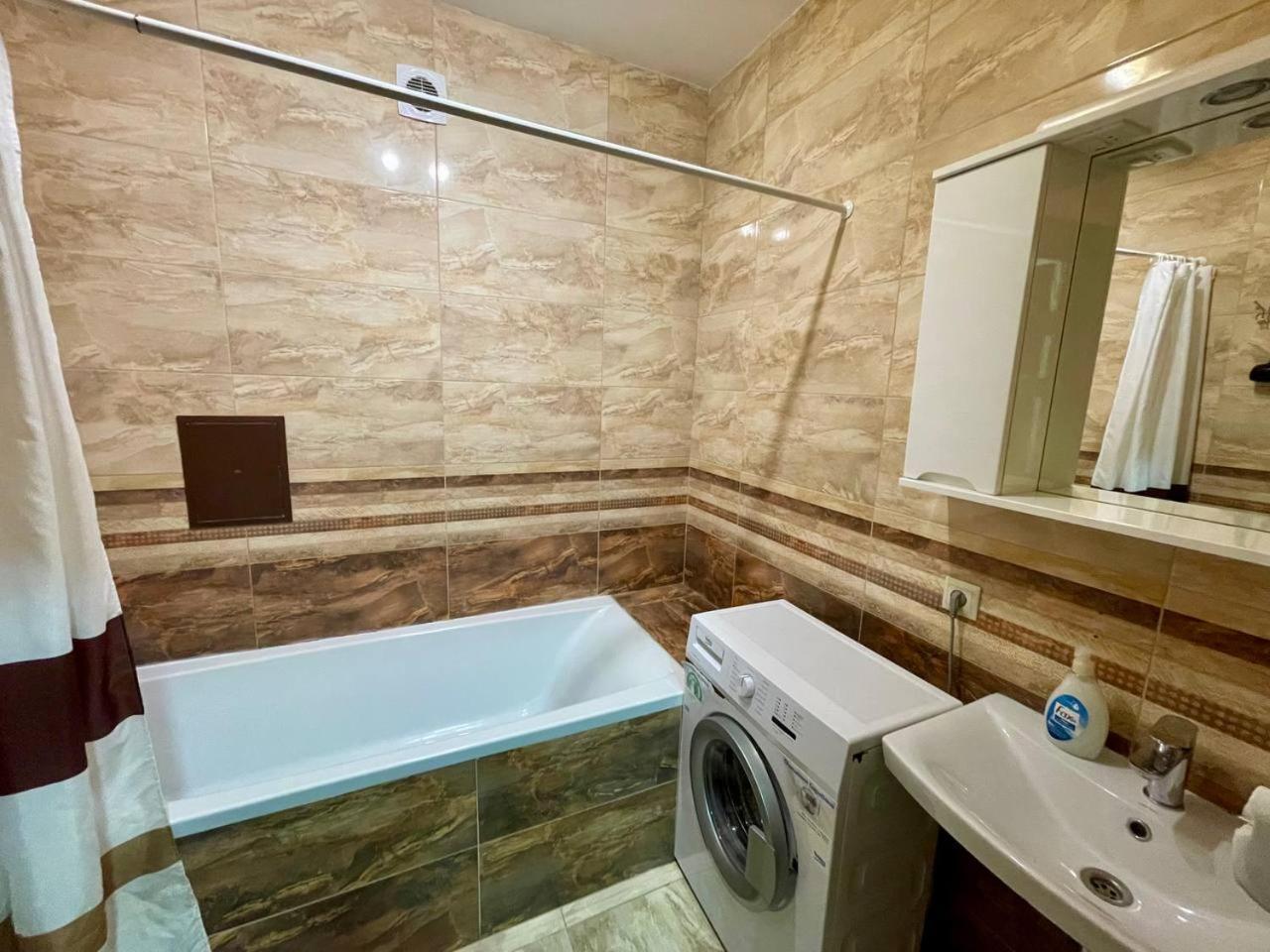 Apartments In Uzhgorod For You. Eksteriør bilde